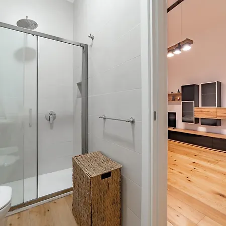 5 Walk From Porta Venezia Station, With 2 Bedrooms Appartamento Milano